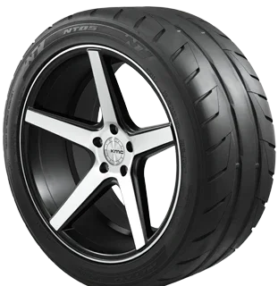 NITTO NT05 235/40ZR17 90W
